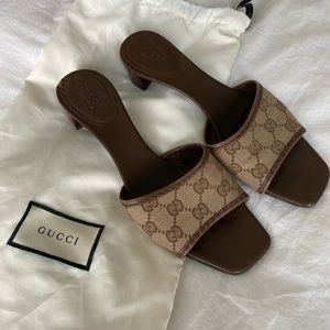 Vintage Gucci Monogrammed Heels